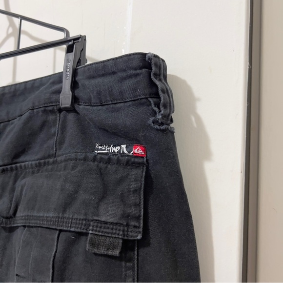 Quicksilver Black Cargo Shorts - Picture 3 of 11